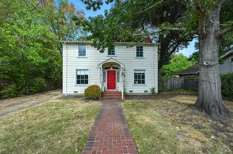 1063 Clark St, Santa Rosa, CA 95404