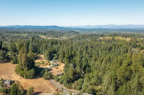 11370 Occidental Rd, Sebastopol, CA 95472