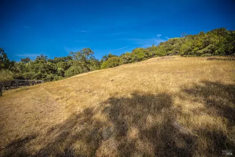 Exterior - 28678 River Rd, Cloverdale, CA 95425 photo 9 of 20