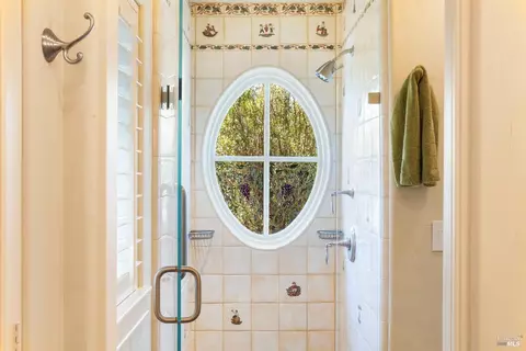 Bath - 1721 Freestone Flat Rd, Sebastopol, CA 95472 photo 8 of 8