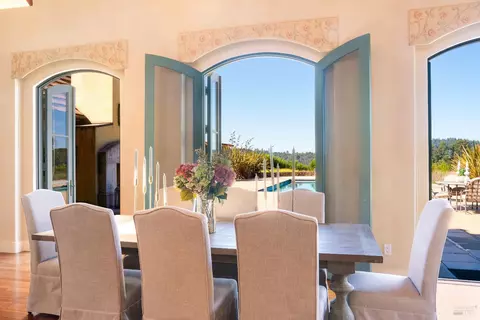 Dining - 1721 Freestone Flat Rd, Sebastopol, CA 95472 photo 2 of 4