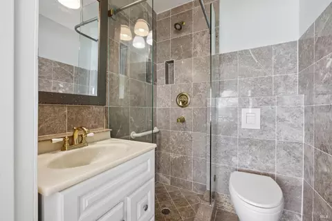 Bath - 100 South St #101, Sausalito, CA 94965 photo 1 of 2