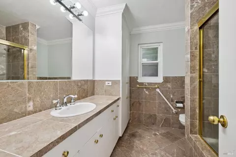 Bath - 100 South St #101, Sausalito, CA 94965 photo 2 of 2