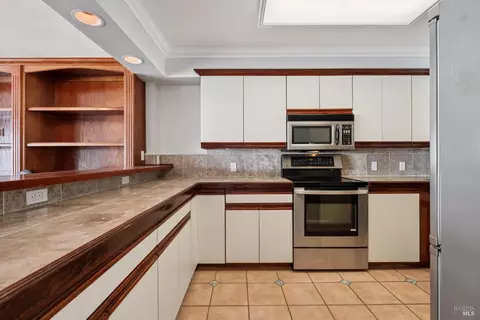Kitchen - 100 South St #101, Sausalito, CA 94965 photo 2 of 4