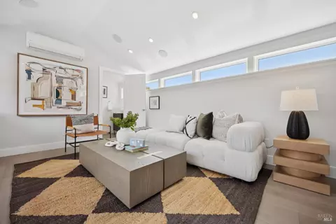 Living - 35 Bernard St, Mill Valley, CA 94941 photo 5 of 6