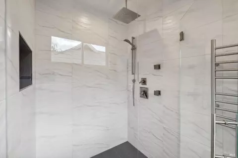 Bath - 35 Bernard St, Mill Valley, CA 94941 photo 4 of 10