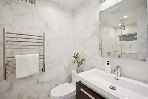 Bath - 35 Bernard St, Mill Valley, CA 94941 photo 10 of 10