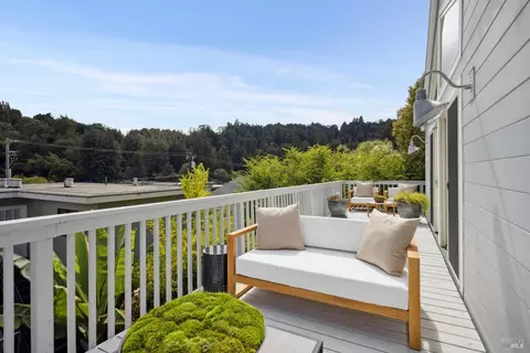 Exterior - 35 Bernard St, Mill Valley, CA 94941 photo 6 of 26