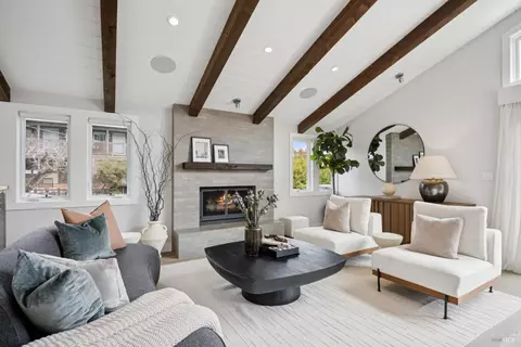 Living - 35 Bernard St, Mill Valley, CA 94941 photo 2 of 6