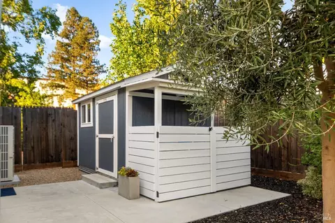 Exterior - 300 E Spain St, Sonoma, CA 95476 photo 12 of 13