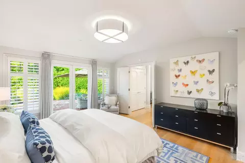 Bedroom - 300 E Spain St, Sonoma, CA 95476 photo 2 of 5