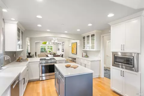 Kitchen - 300 E Spain St, Sonoma, CA 95476 photo 4 of 4
