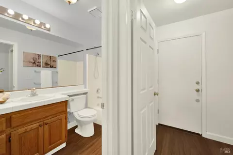 Entry Way - 1365 Ferrero Dr, Dixon, CA 95620 photo 5 of 5