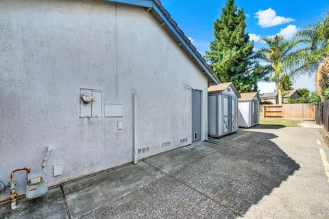 Exterior - 1365 Ferrero Dr, Dixon, CA 95620 photo 19 of 19