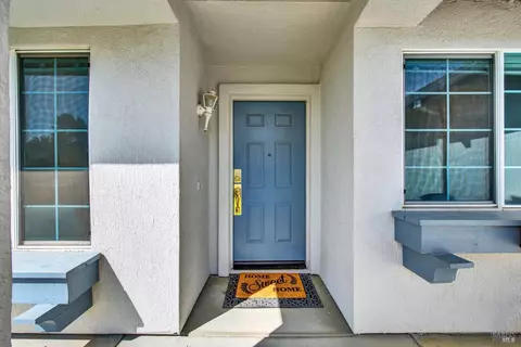 Entry Way - 1365 Ferrero Dr, Dixon, CA 95620 photo 1 of 5