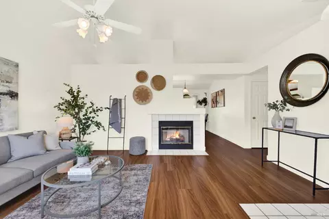 Living - 1365 Ferrero Dr, Dixon, CA 95620 photo 2 of 4