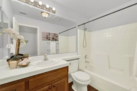 Bath - 1365 Ferrero Dr, Dixon, CA 95620 photo 1 of 7