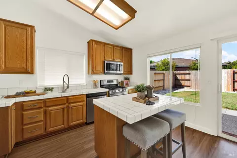 Kitchen - 1365 Ferrero Dr, Dixon, CA 95620 photo 1 of 8