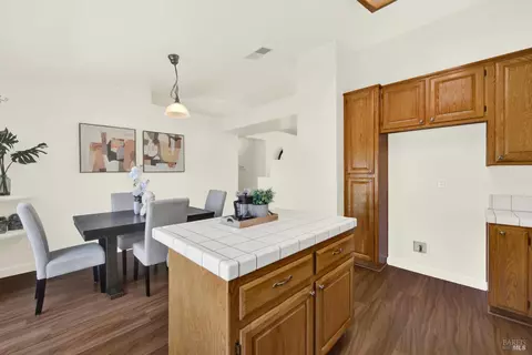 Dining - 1365 Ferrero Dr, Dixon, CA 95620 photo 4 of 5