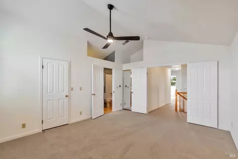 Bedroom - 9525 Camelot Dr, Windsor, CA 95492 photo 2 of 6