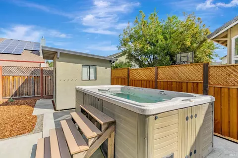 Other - 9525 Camelot Dr, Windsor, CA 95492 photo 6 of 7