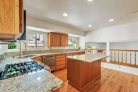 Kitchen - 9525 Camelot Dr, Windsor, CA 95492 photo 1 of 4