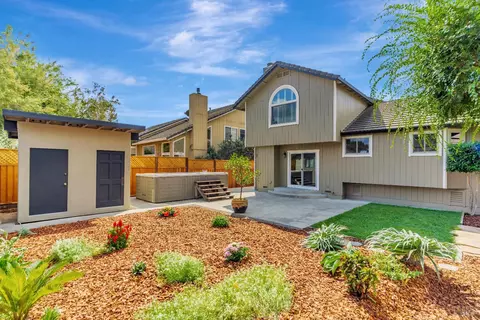 Exterior - 9525 Camelot Dr, Windsor, CA 95492 photo 4 of 6