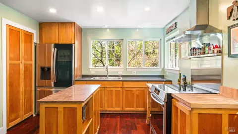 20 Corona Ave, Lagunitas, CA 94938 photo 4