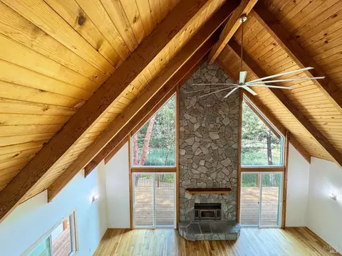 Living - 4101 Chinquapin Dr, Willits, CA 95490 photo 9 of 9