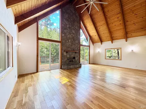 Living - 4101 Chinquapin Dr, Willits, CA 95490 photo 2 of 9