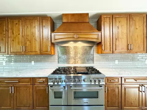 Kitchen - 4101 Chinquapin Dr, Willits, CA 95490 photo 3 of 5