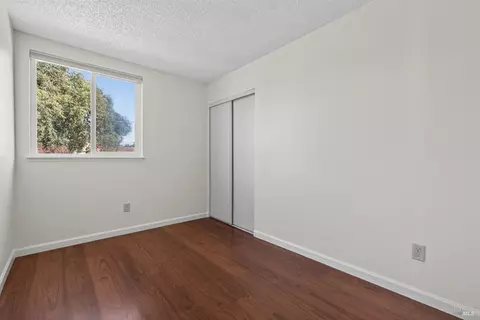 Bedroom - 37 Front St #E, Healdsburg, CA 95448 photo 3 of 4
