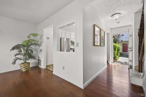 Entry Way - 37 Front St #E, Healdsburg, CA 95448 photo 1 of 2