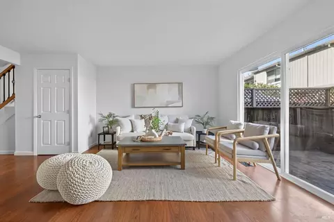 Living - 37 Front St #E, Healdsburg, CA 95448 photo 2 of 4