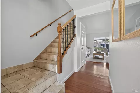 Entry Way - 37 Front St #E, Healdsburg, CA 95448 photo 2 of 2