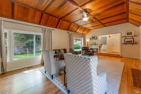 1124 W Standley St, Ukiah, CA 95482