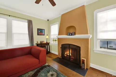 Living - 520 D St, Martinez, CA 94553 photo 3 of 3
