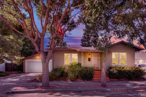 Exterior - 520 D St, Martinez, CA 94553 photo 9 of 10