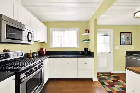 Kitchen - 520 D St, Martinez, CA 94553 photo 1 of 6