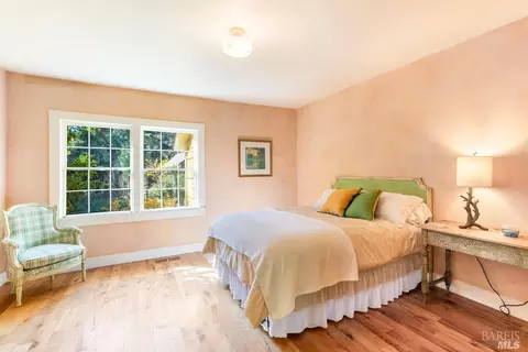 Bedroom - 20205 Tumbling Mcd Rd, Philo, CA 95466 photo 3 of 7