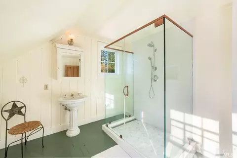 Bath - 20205 Tumbling Mcd Rd, Philo, CA 95466 photo 1 of 1