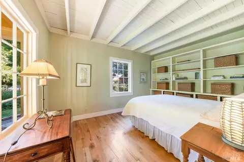 Bedroom - 20205 Tumbling Mcd Rd, Philo, CA 95466 photo 1 of 7