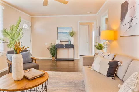 40 La Cruz Ave, Benicia, CA 94510