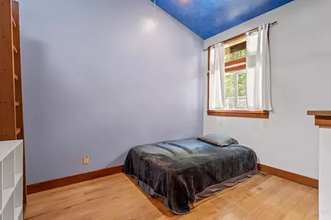 Bedroom - 23851 Iris Ter, Willits, CA 95490 photo 1 of 3