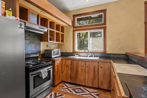 Kitchen - 23851 Iris Ter, Willits, CA 95490 photo 2 of 2