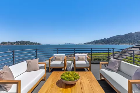 30 Heron Dr, Mill Valley, CA 94941