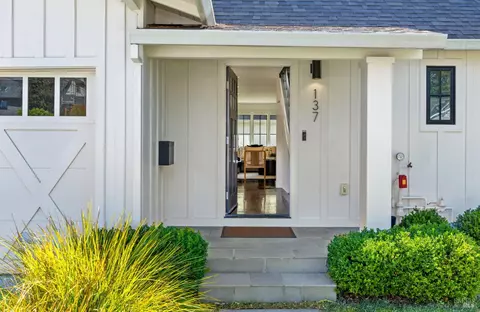 137 Granada Dr, Corte Madera, CA 94925 photo 2