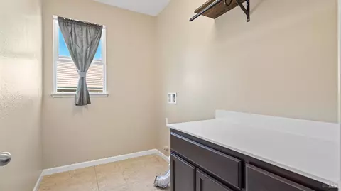 2197 Yellow Rose Cir, Fairfield, CA 94534 photo 22