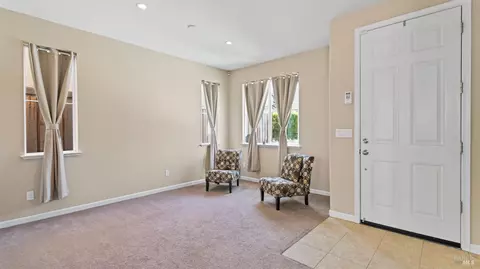 2197 Yellow Rose Cir, Fairfield, CA 94534 photo 3