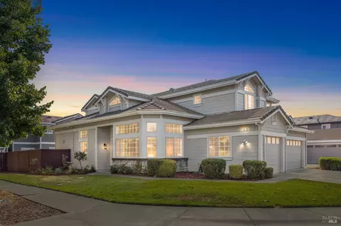 604 Tulare St, Petaluma, CA 94954